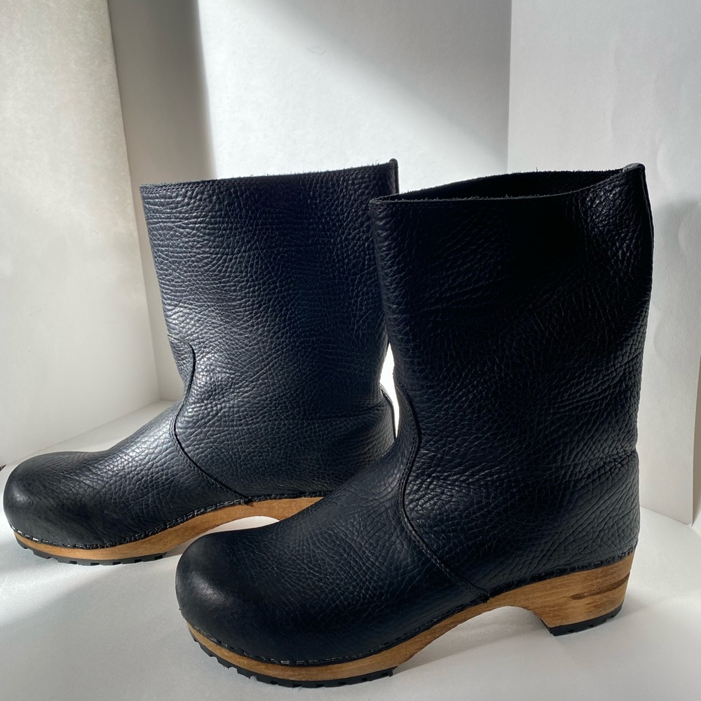 Lotta From Stockholm Sanita clog, size 41, black leather, wooden sole and heel